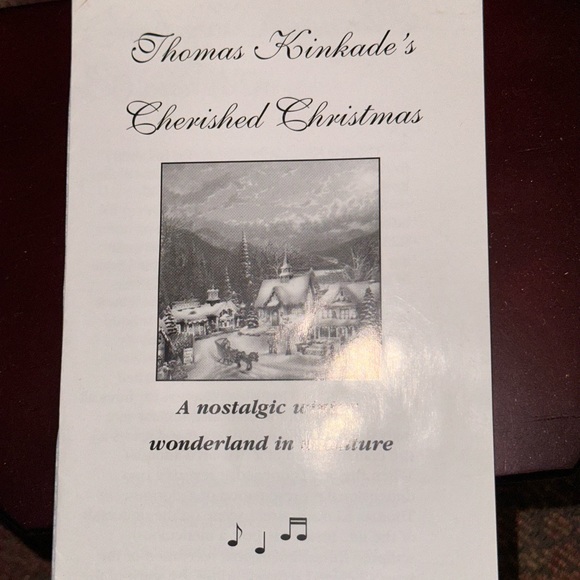 Beautiful Vtg 2002 Holiday Gathering Music box by Thomas Kinkade - Picture 12 of 12